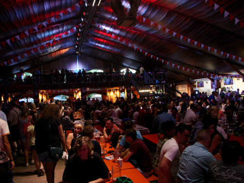 Hofer Volksfest 2013 - 7. Tag Abends Tag der Betriebe mit den Members  – Foto 7