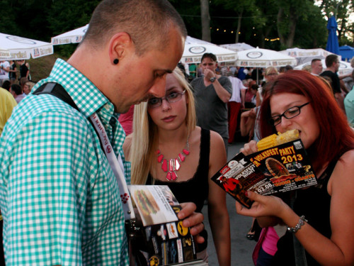 Hofer Volksfest 2013 - 7. Tag Abends Tag der Betriebe mit den Members  – Foto 14