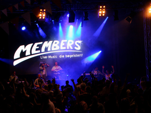 Hofer Volksfest 2013 - 7. Tag Abends Tag der Betriebe mit den Members  – Foto 48