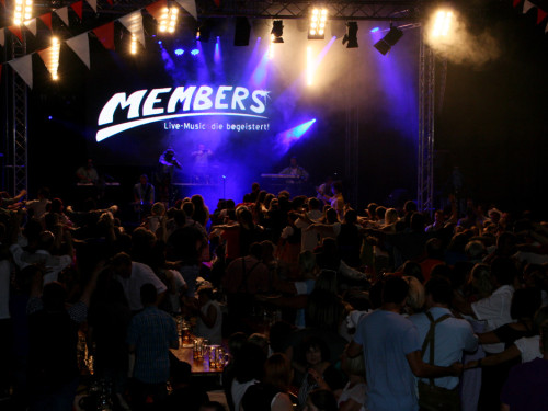 Hofer Volksfest 2013 - 7. Tag Abends Tag der Betriebe mit den Members  – Foto 52