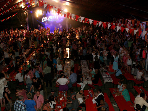 Hofer Volksfest 2013 - 7. Tag Abends Tag der Betriebe mit den Members  – Foto 56
