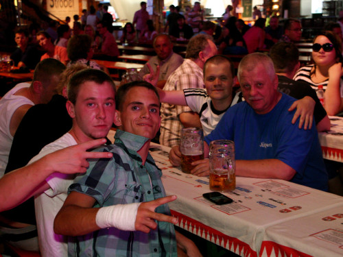 Hofer Volksfest 2013 - 8.Tag Abends Festbetrieb mit Biba und die Butzemänner – Foto 14