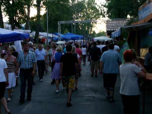 Hofer Volksfest 2013 - 8.Tag Abends Festbetrieb mit Biba und die Butzemänner – Foto 25