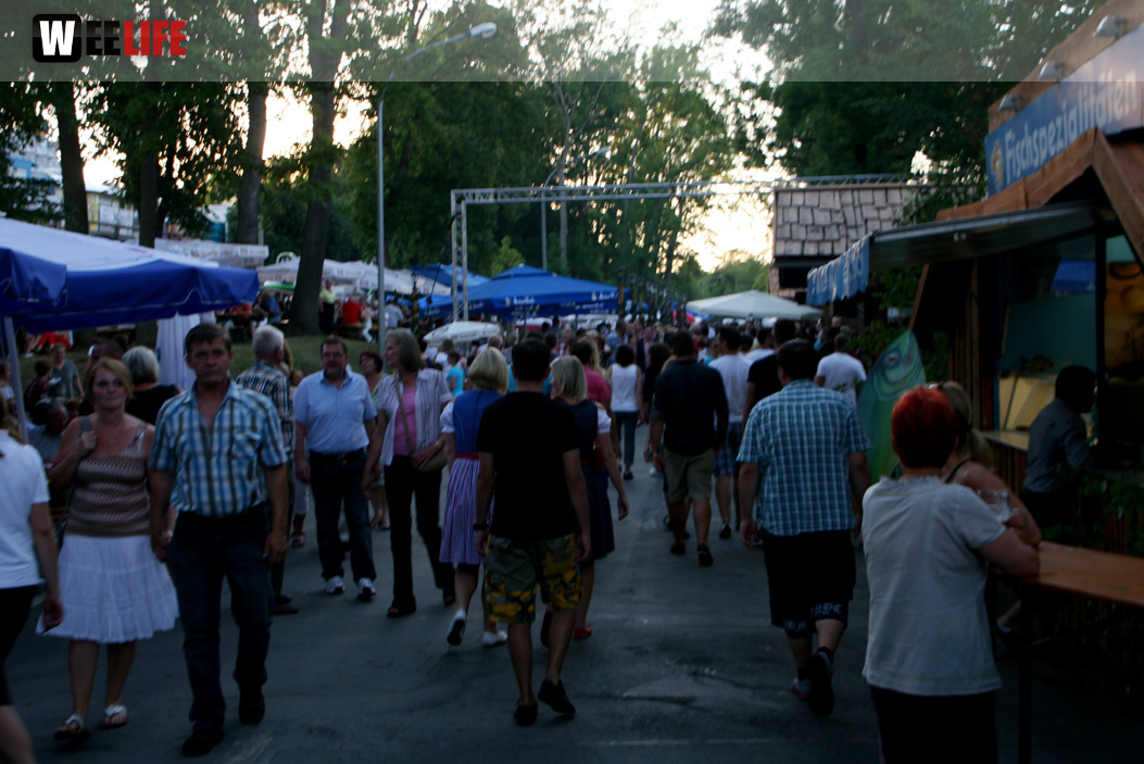 Hofer Volksfest 2013 - 8.Tag Abends Festbetrieb mit Biba und die Butzemänner