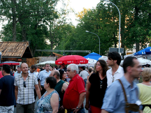 Hofer Volksfest 2013 - 8.Tag Abends Festbetrieb mit Biba und die Butzemänner – Foto 41