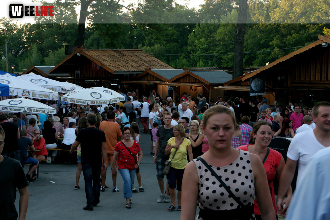 Hofer Volksfest 2013 - 8.Tag Abends Festbetrieb mit Biba und die Butzemänner
