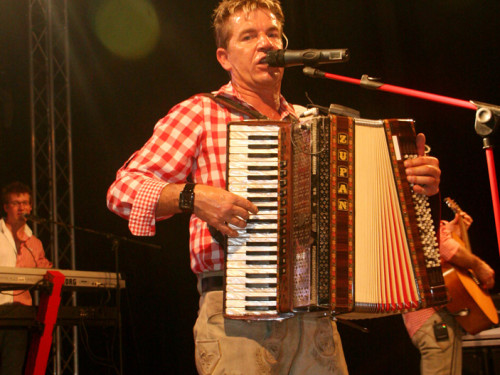 Hofer Volksfest 2013 - 9. Tag  Abends Nacht der Tracht mit Aischzeit – Foto 3