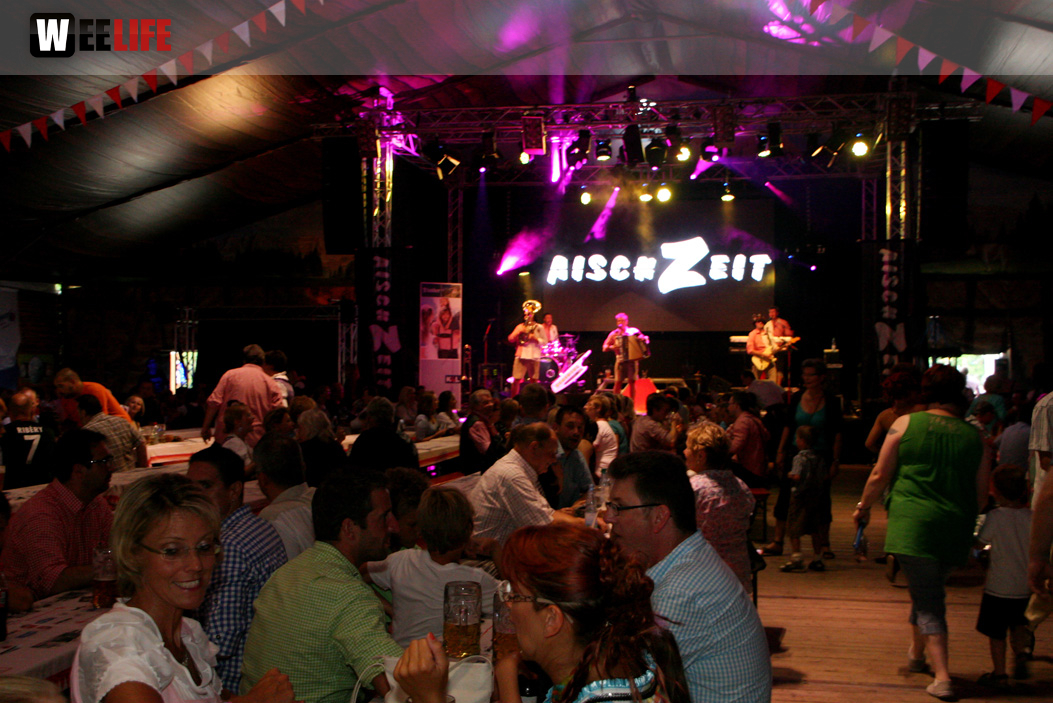 Hofer Volksfest 2013 - 9. Tag  Abends Nacht der Tracht mit Aischzeit