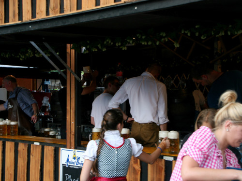 Hofer Volksfest 2013 - 9. Tag  Abends Nacht der Tracht mit Aischzeit – Foto 27