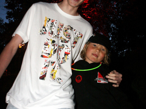 Saaleauenfest 2013 Abends Festbetrieb mit Wee Bush – Foto 50