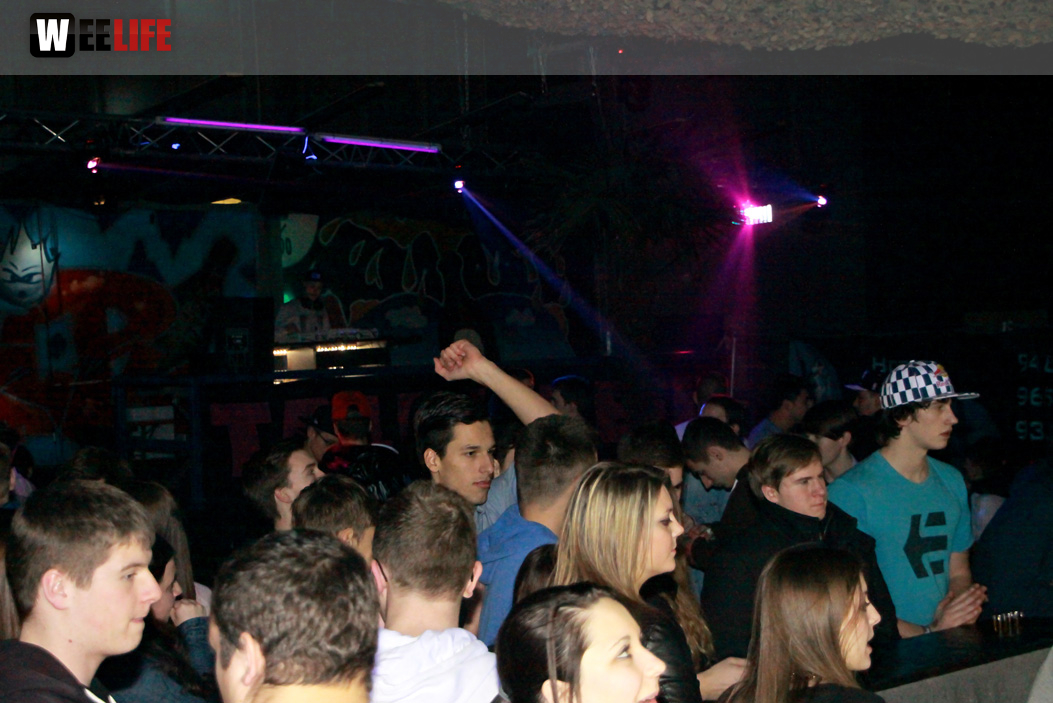 BLACK PARTY BY Q11 JPG