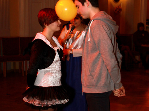 Spinnerte Tanzparty – Foto 22