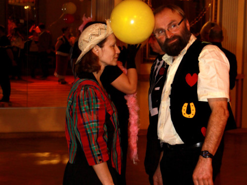 Spinnerte Tanzparty – Foto 26