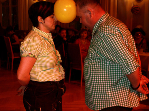 Spinnerte Tanzparty – Foto 32
