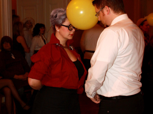 Spinnerte Tanzparty – Foto 35