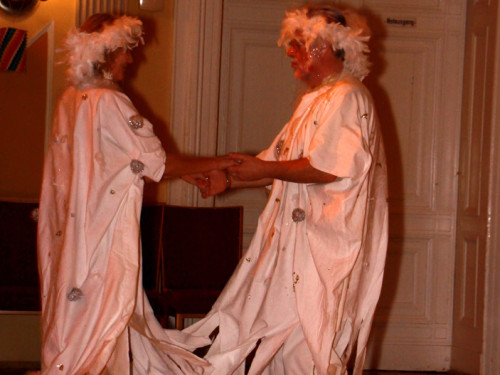 Spinnerte Tanzparty – Foto 52