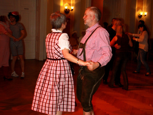 Spinnerte Tanzparty – Foto 58