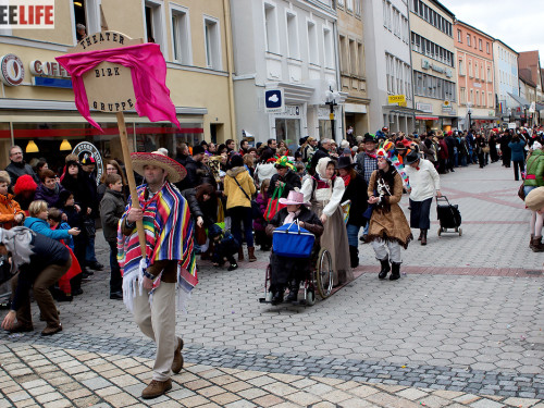 Faschingsumzug – Foto 68