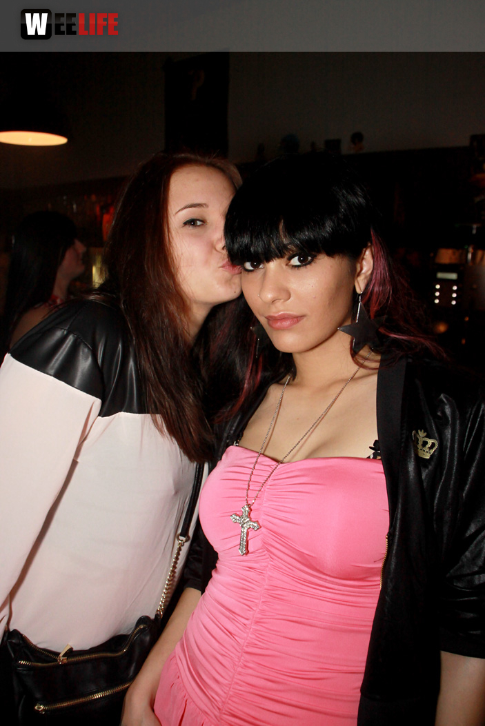 MODELS & BOTTLES