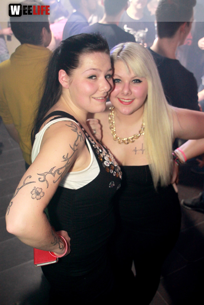 MODELS & BOTTLES