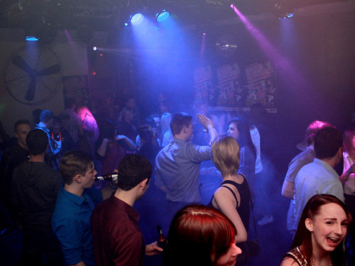 HALL OF FAME & RADIO GALAXY PRESENT SPRING BREAKERZ – Foto 9