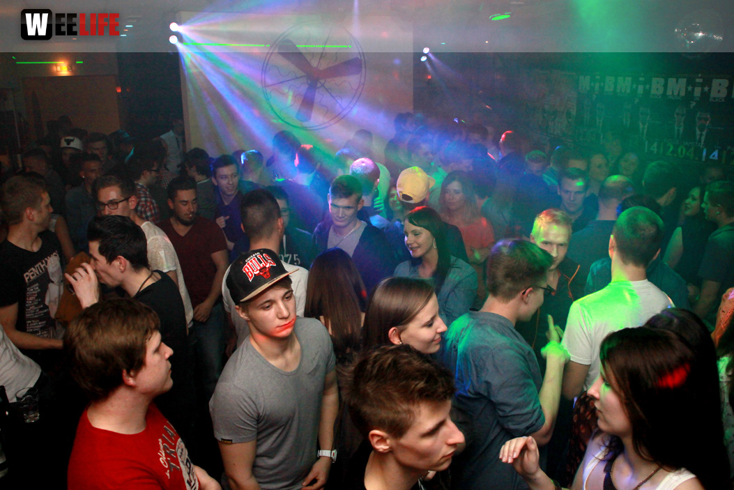 A LITTLE EASTER PARTY  BY FOSBOS HOF