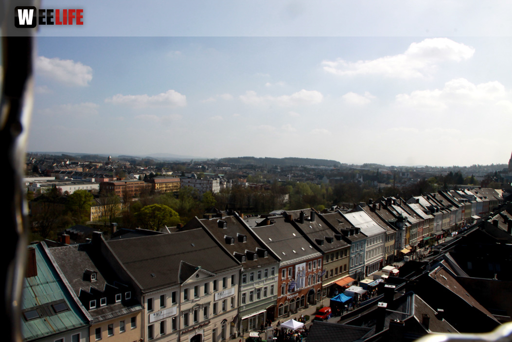 Über den Wolken von Hof