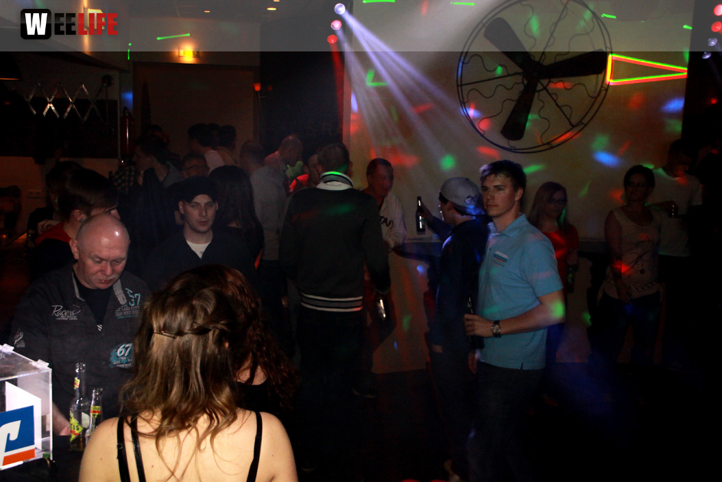 4. VR Benefizkick Party