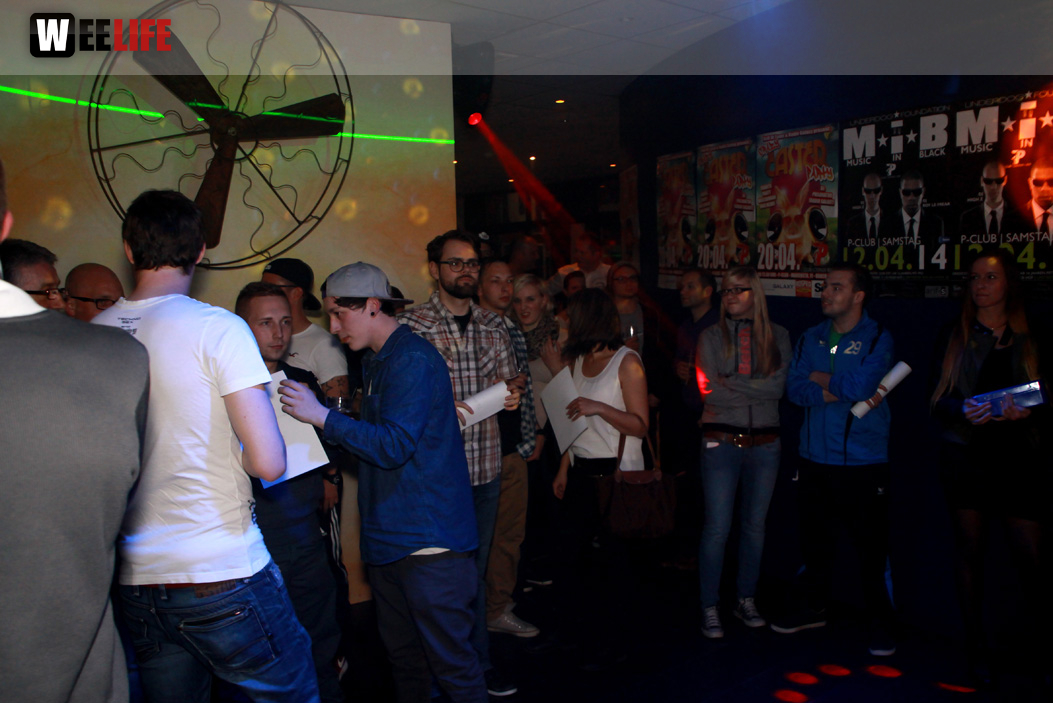 4. VR Benefizkick Party