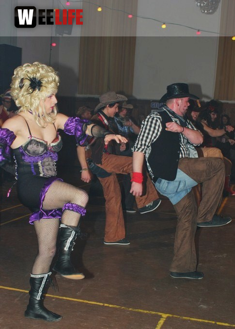 Rosenmontagsball in Dörflas