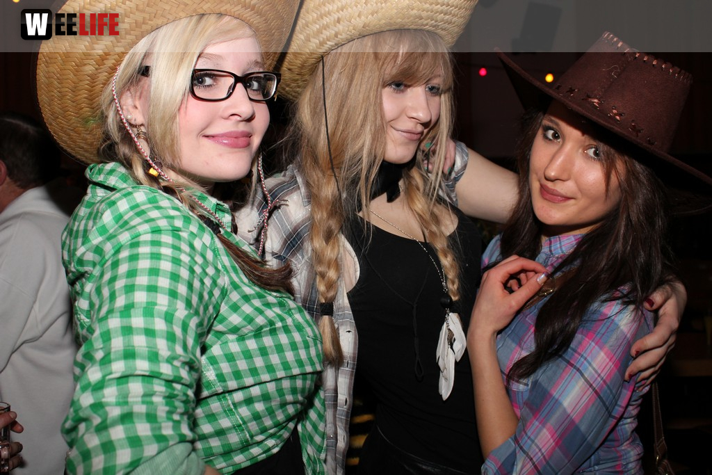 Rosenmontagsball in Dörflas