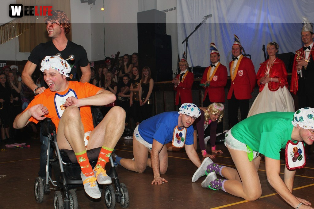 Rosenmontagsball in Dörflas