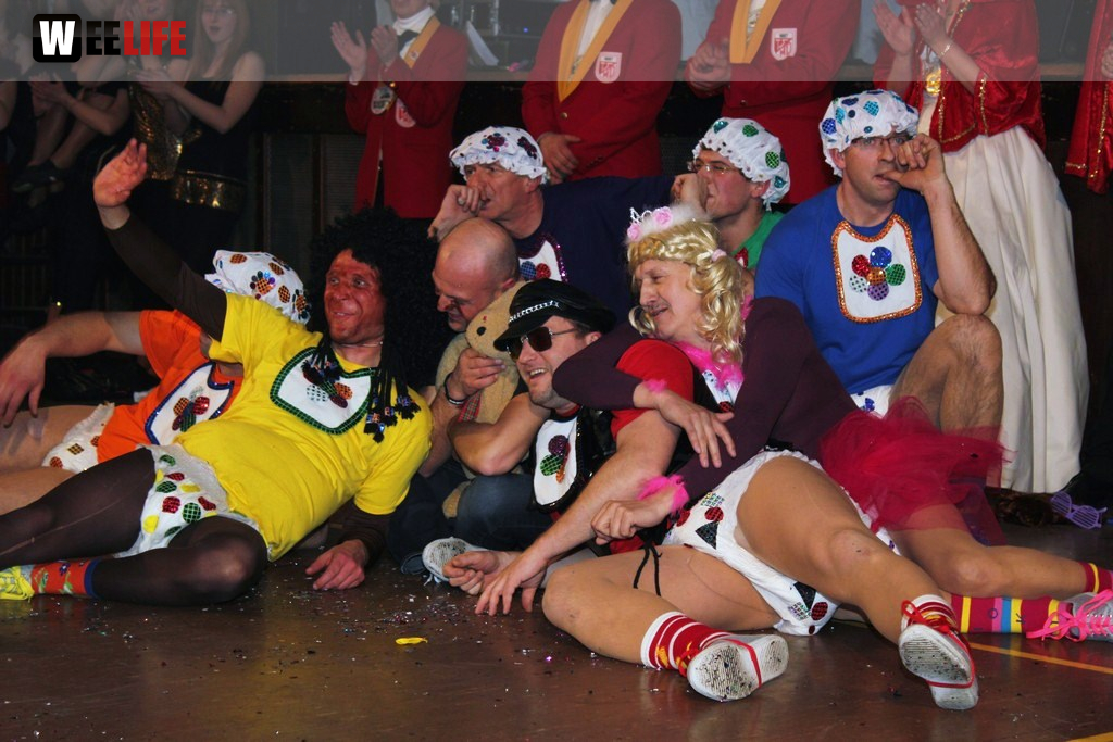 Rosenmontagsball in Dörflas