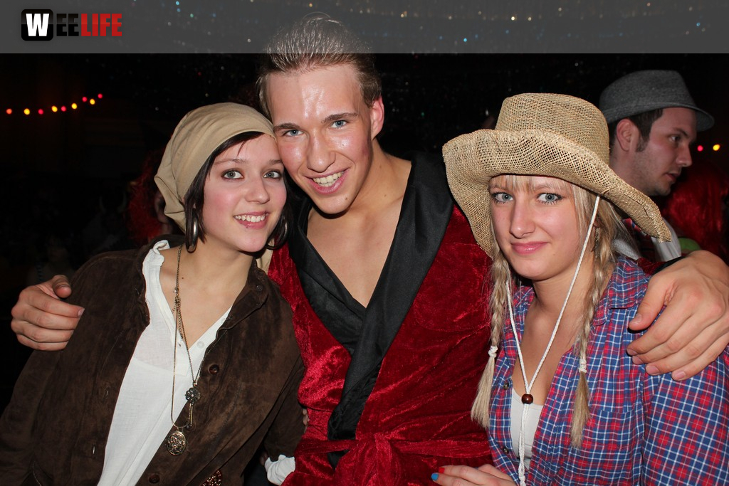 Rosenmontagsball in Dörflas