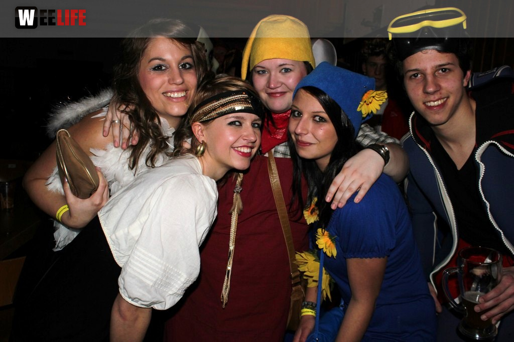 Rosenmontagsball in Dörflas