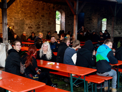 9. Burgfest am Labyrinth Freitag Abends – Foto 33