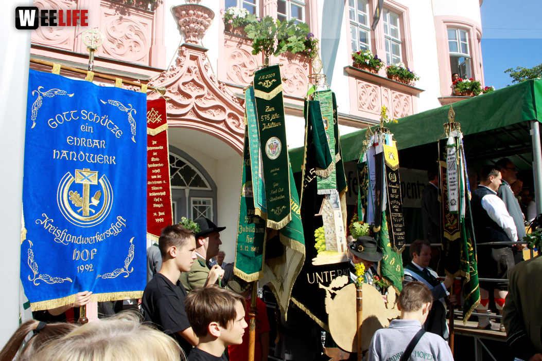 Aufstellung und Proklamation des Schlappenkönigs