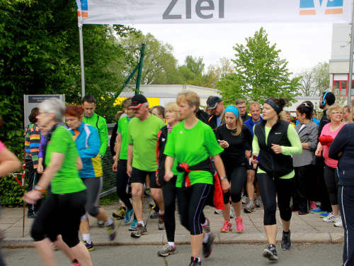 Menschen Laufen für Menschen – Foto 32
