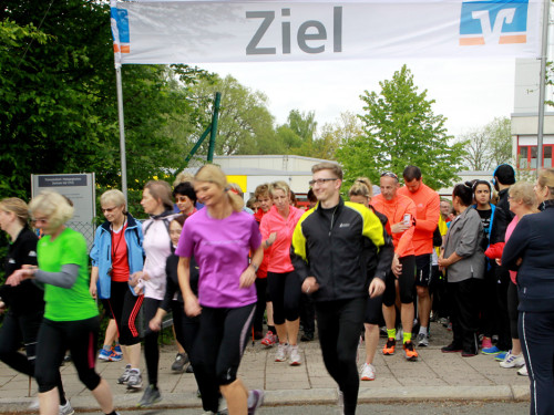 Menschen Laufen für Menschen – Foto 33