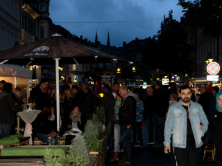 Vorschau des vorherigen Fotos
