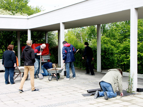 Pflanzaktion Grillen und Theater Gesang – Foto 45