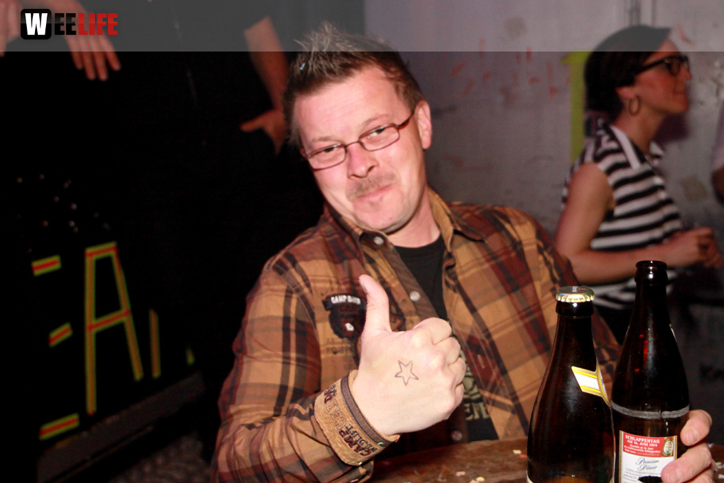 PARTY HALLIGALLI