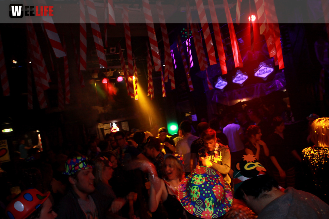 PARTY HALLIGALLI