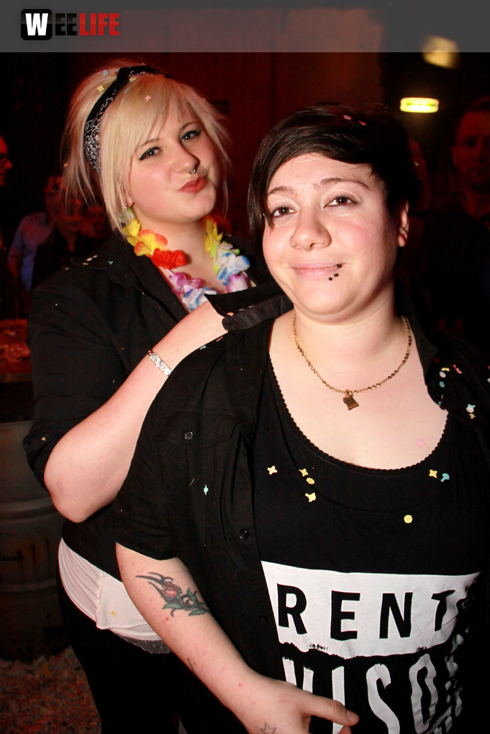 PARTY HALLIGALLI