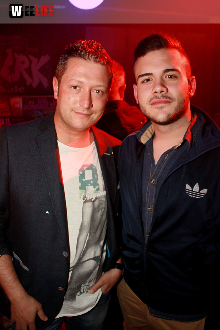 PARTY HALLIGALLI