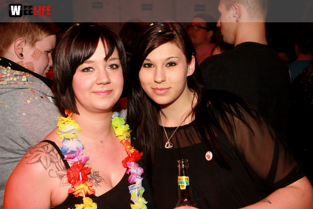 PARTY HALLIGALLI