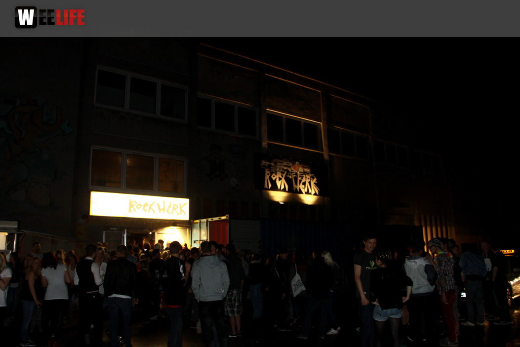 PARTY HALLIGALLI