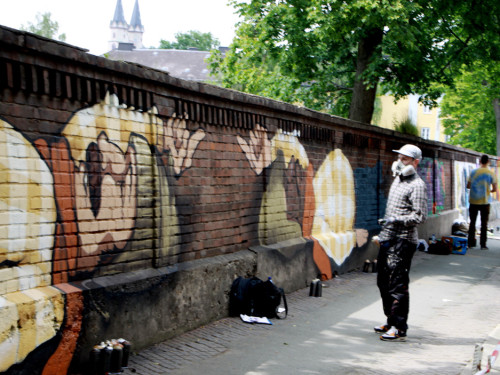 Hoftex Graffiti Die Mauer muss Bunt – Foto 38