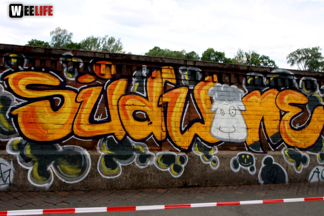 Hoftex Graffiti Die Mauer muss Bunt