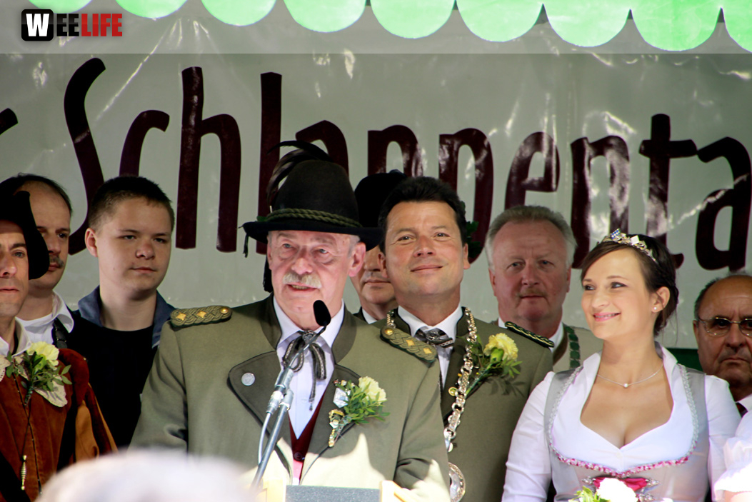 Aufstellung und Proklamation des Schlappenkönigs